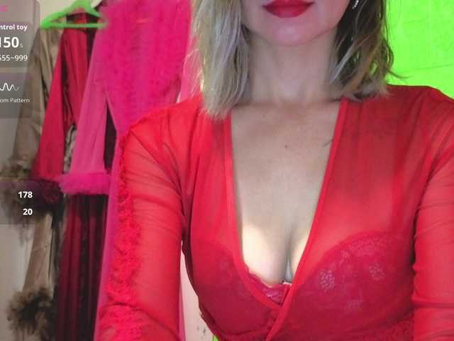 Camgirl26 live cam on BongaCams