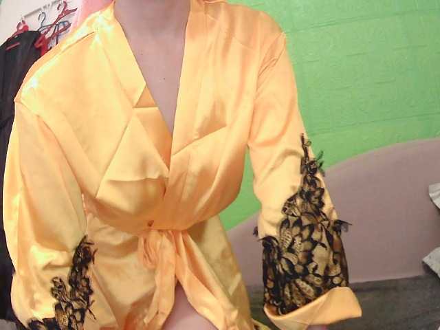 Camgirl26 live cam on BongaCams