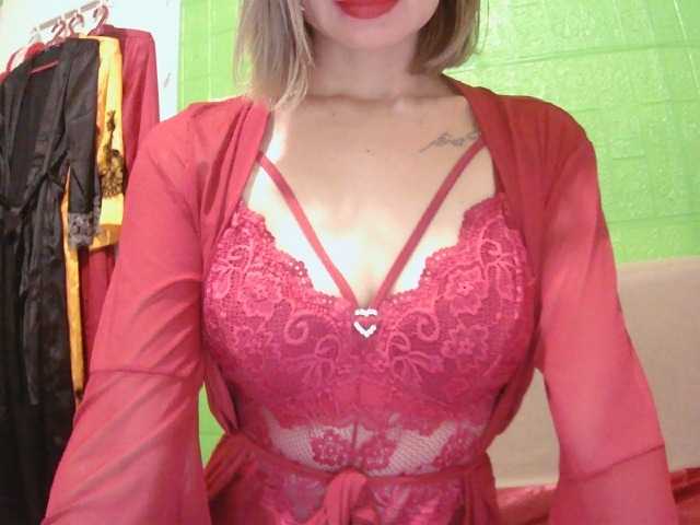 Camgirl26 live cam on BongaCams
