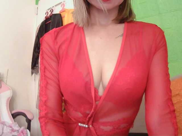 Camgirl26 live webcam show