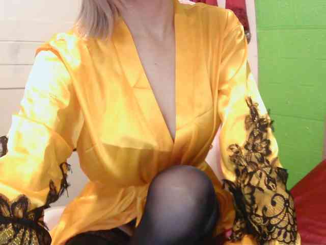CamsAdrianna webcam