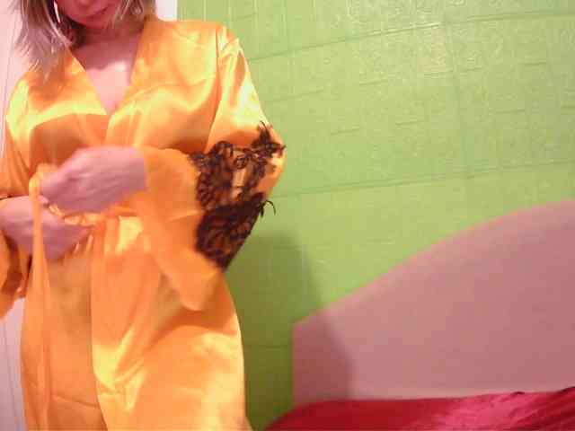 CamsAdrianna webcam