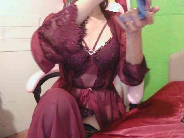 CamsAdrianna webcam