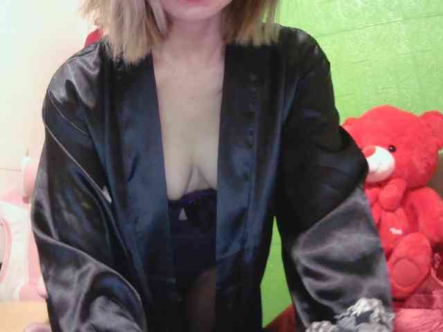 CamsAdrianna webcam