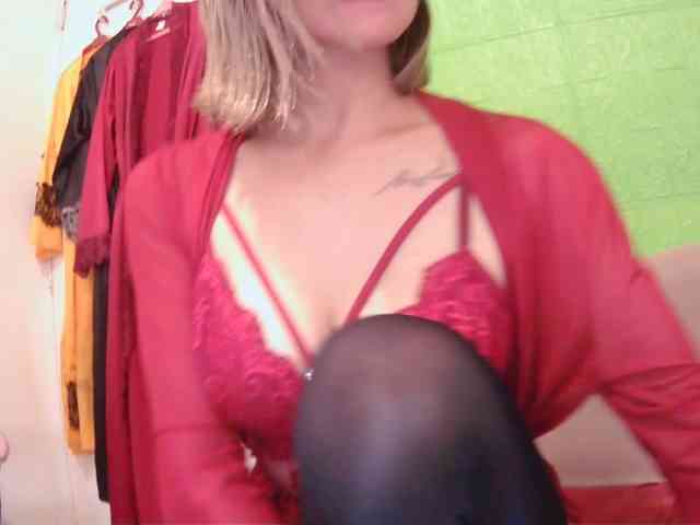 CamsAdrianna webcam