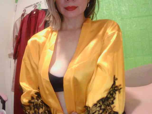xxAsianBitch69xx webcam