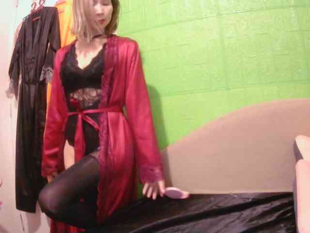 xxAsianBitch69xx webcam