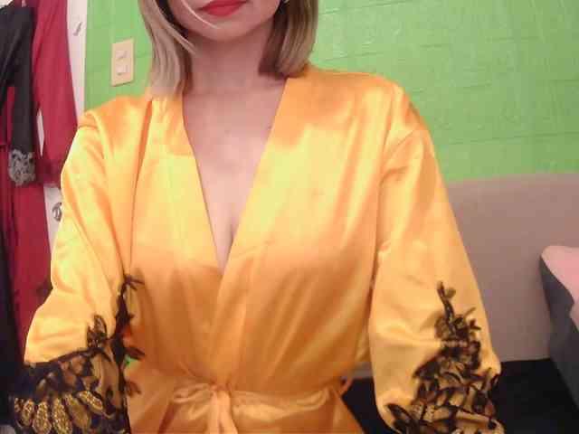 AsianBitch69 webcam