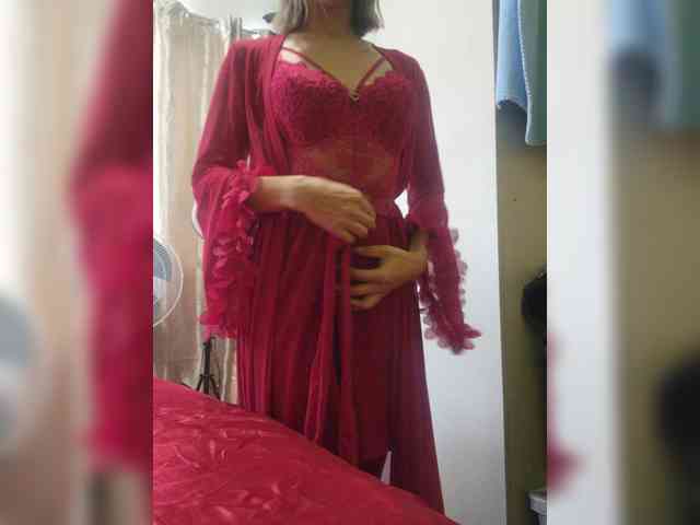 CamsAdrianna webcam