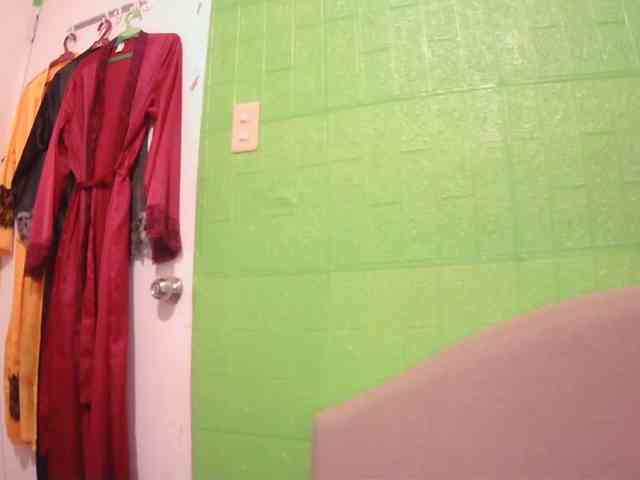 CamsAdrianna webcam