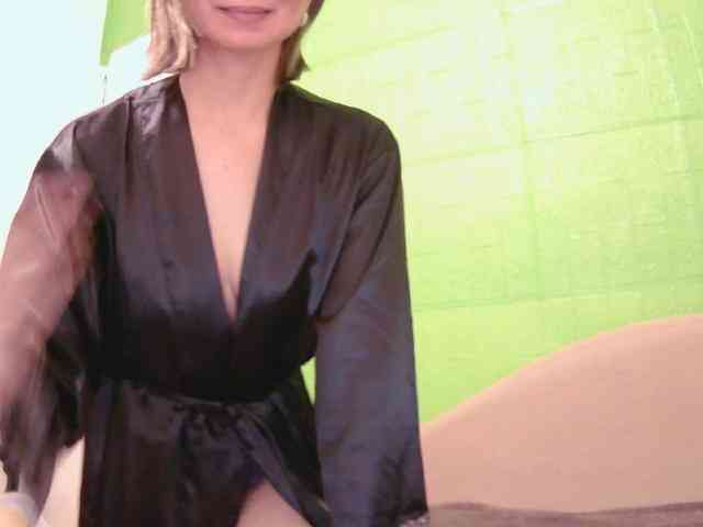 CamsAdrianna webcam