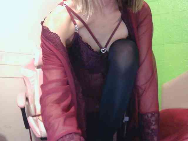 Modelo: CamsAdrianna