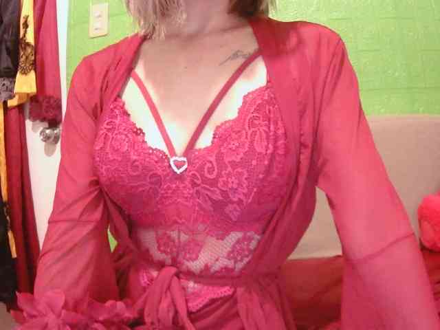 CamsAdrianna webcam