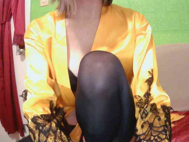 CamsAdrianna webcam