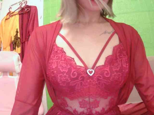 CamsAdrianna webcam