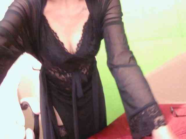 CamsAdrianna webcam