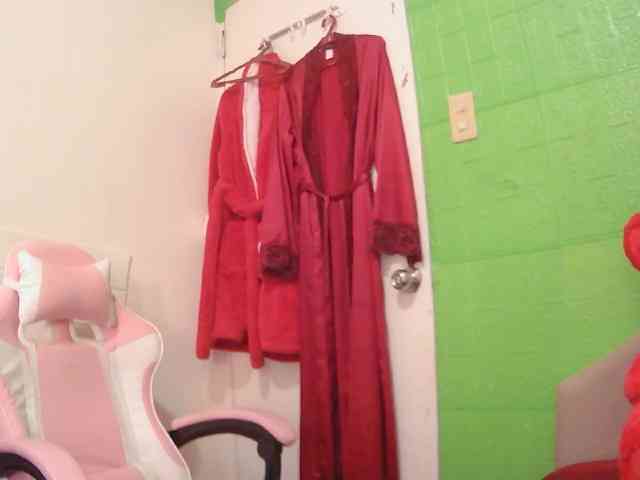 CamsAdrianna webcam