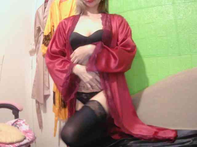 xxAsianBitch69xx webcam