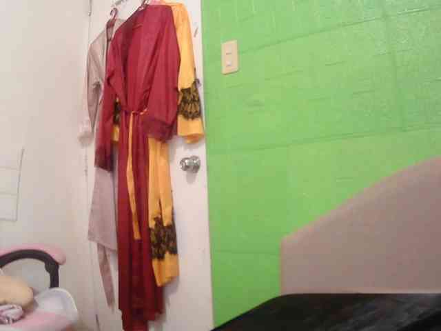 xxAsianBitch69xx webcam