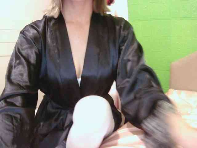 LivesAdrianna webcam