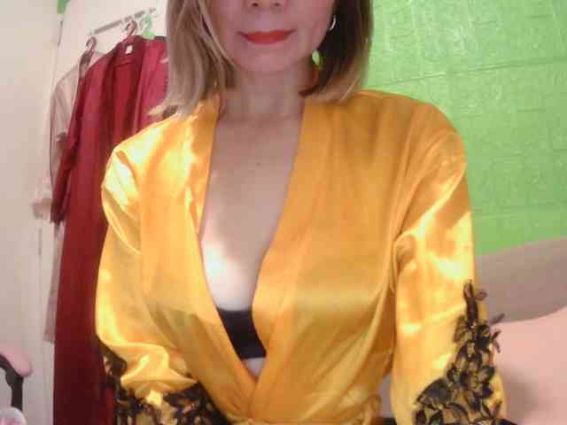 xxAsianBitch69xx webcam