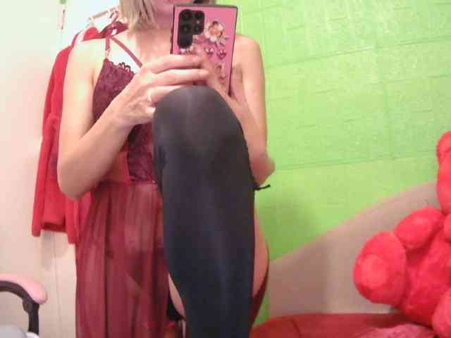 CamsAdrianna webcam