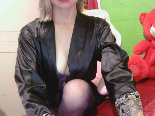 CamsAdrianna webcam