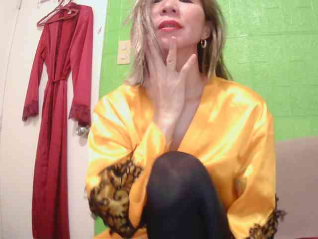 CamsAdrianna webcam