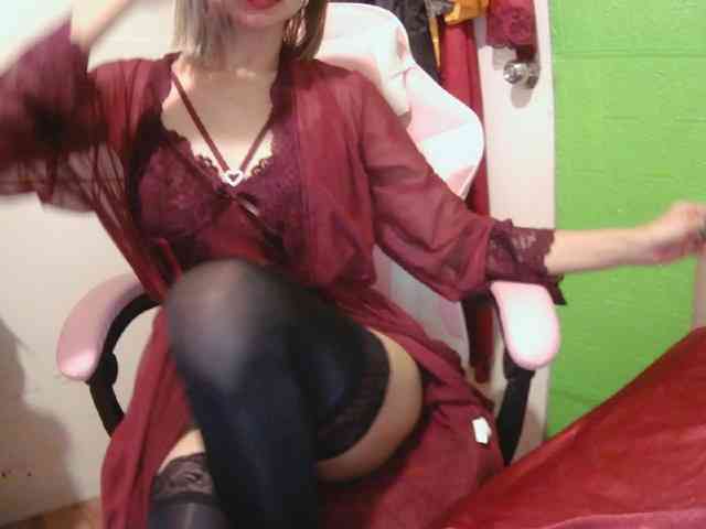 CamsAdrianna webcam