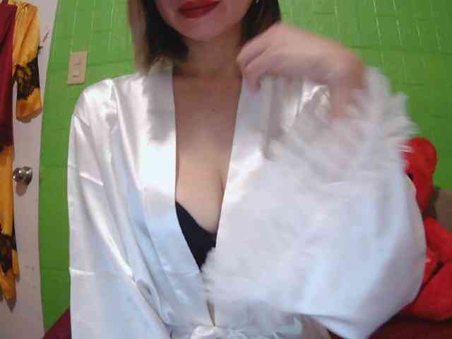 CamsAdrianna webcam
