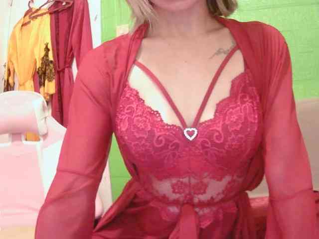 CamsAdrianna