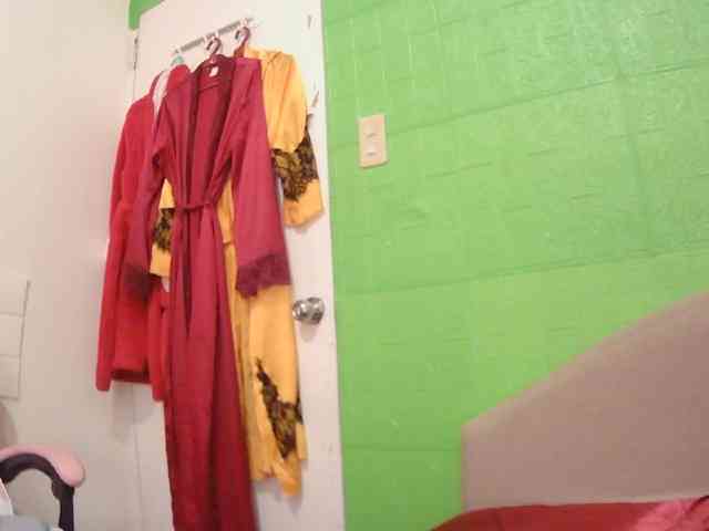 CamsAdrianna webcam