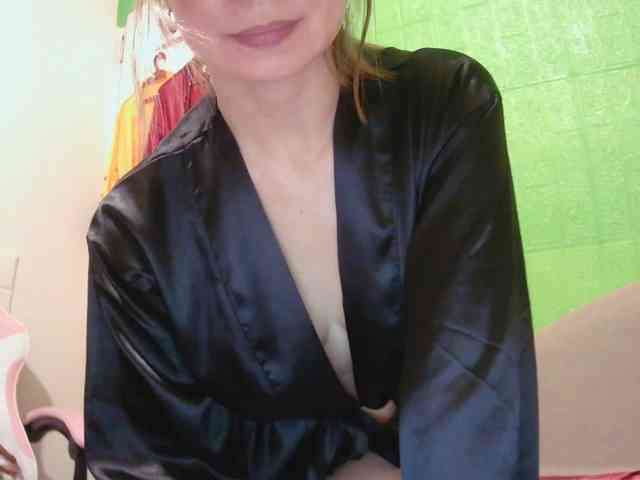 CamsAdrianna webcam