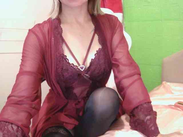 LivesAdrianna webcam