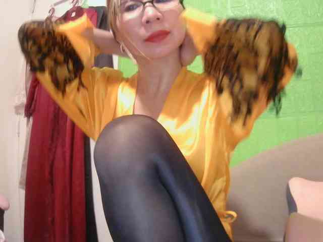 xxAsianBitch69xx webcam