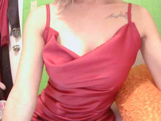 xxAsianBitch69xx webcam