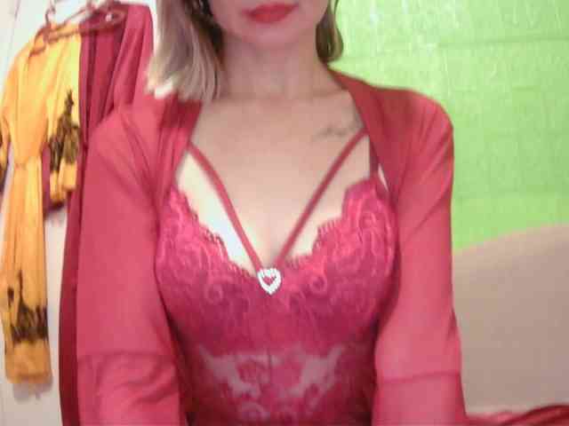 CamsAdrianna webcam