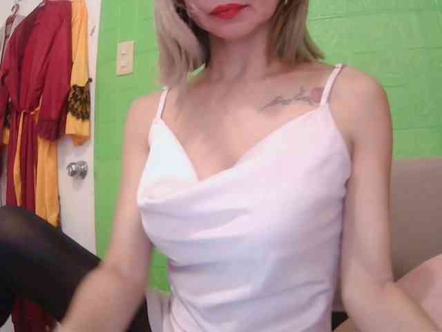 xxAsianBitch69xx webcam