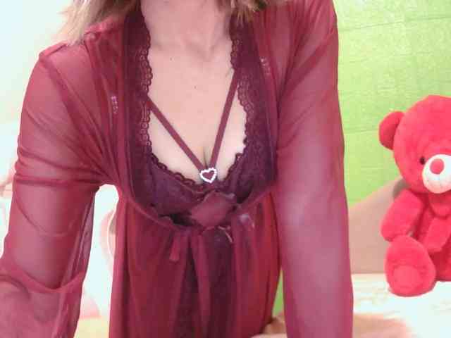 LivesAdrianna webcam