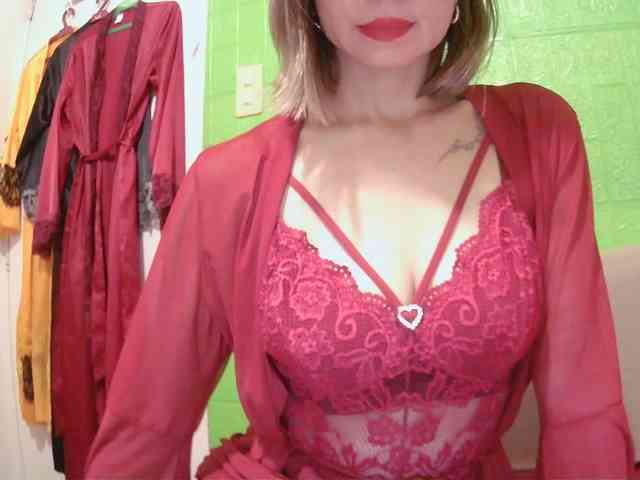 CamsAdrianna webcam