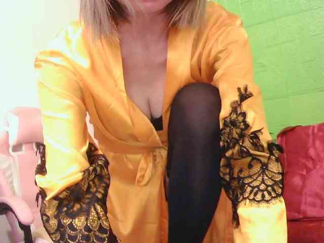 CamsAdrianna webcam