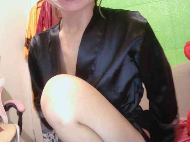 CamsAdrianna webcam