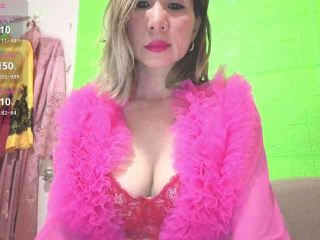Camgirl26 Live Webcam on BongaCams
