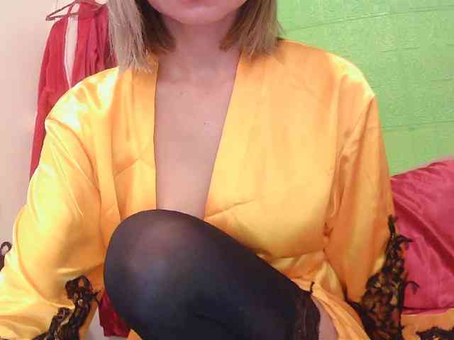 CamsAdrianna webcam