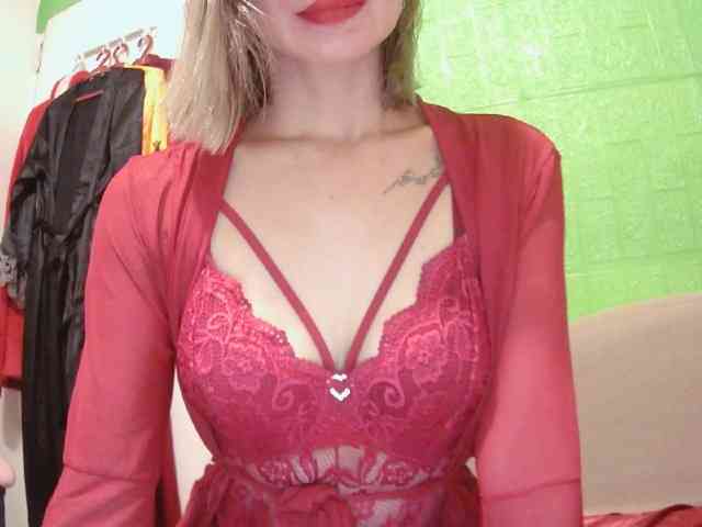 CamsAdrianna webcam