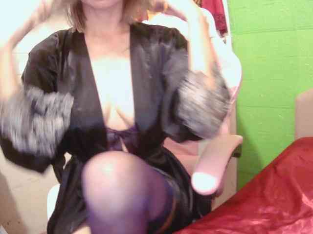 CamsAdrianna webcam