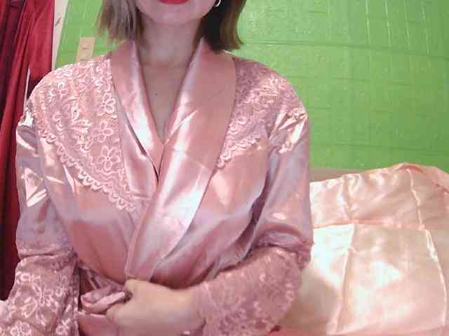 LivesAdrianna webcam