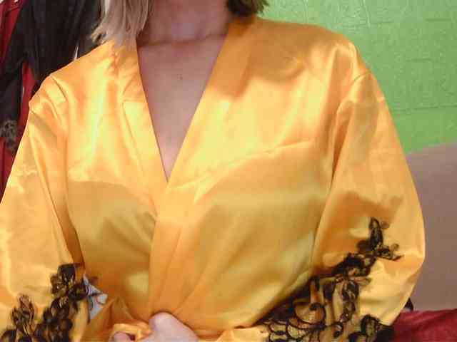 CamsAdrianna webcam