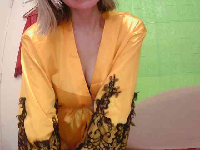 CamsAdrianna webcam