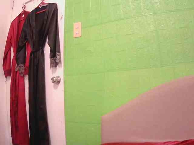 CamsAdrianna webcam